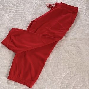 NIKE Women’s Capri Sweatpants, size Large